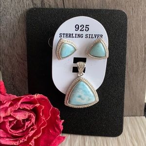 .925 sterling silver pendant and earring set